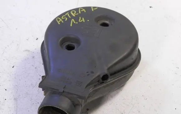 Opel Astra F Intake resonator 90324005