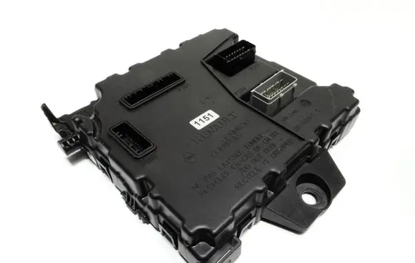Renault Master III Comfort/convenience module 284B10328R VPGR1F14B205ND