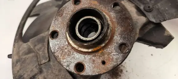 Volkswagen Phaeton Front wheel hub spindle knuckle 