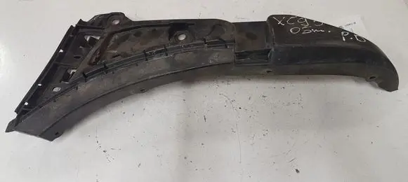 Volvo XC90 Front bumper mounting bracket 08620564