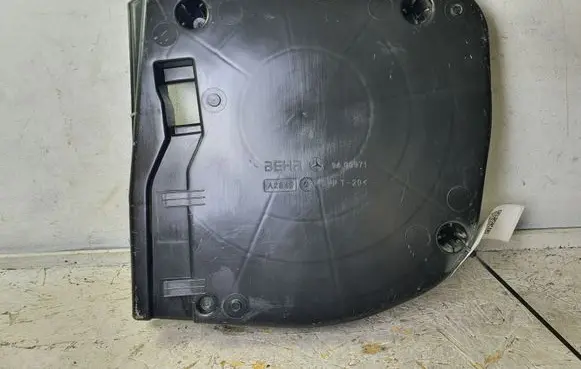 Mercedes-Benz CLS C219 Other interior part 9400971