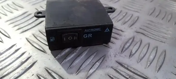 Volkswagen PASSAT B3 Fuel (gas) shift switch 