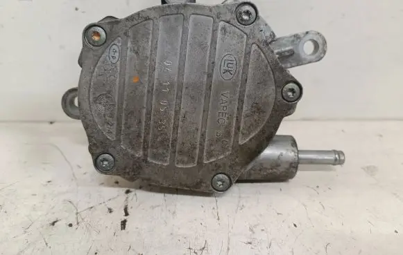 Lexus IS 220D-250-350 Vacuum pump 04110535