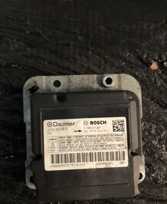 Mercedes-Benz Sprinter W906 Airbag control unit/module A0009004802