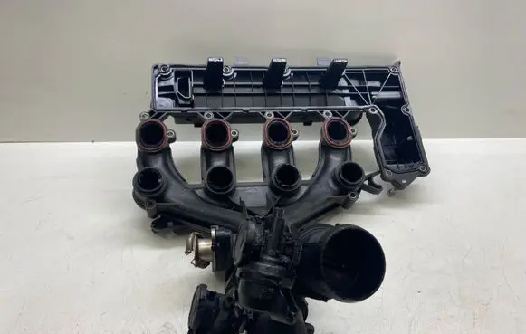 Peugeot 508 Intake manifold 9645977980