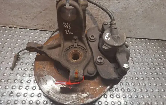 Citroen C3 Front wheel hub spindle knuckle S17986073 5P4