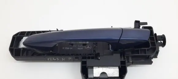 Mercedes-Benz B W246 W242 Front door exterior handle A2047602134