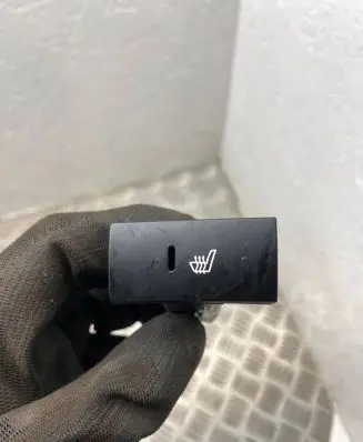 KIA Sorento Seat heating switch 202002962