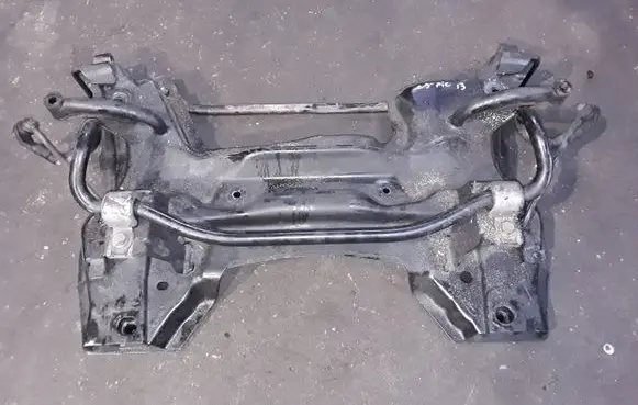Citroen C3 Picasso Front subframe