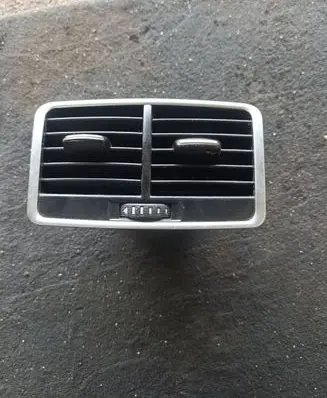 Audi A6 S6 C6 4F Rear air vent grill 4F0819203C