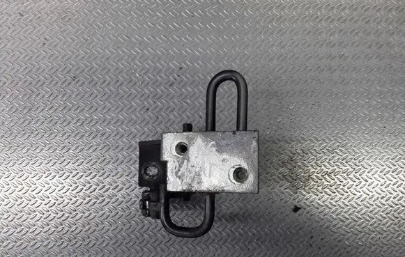 Volkswagen PASSAT B5.5 Rear door lower hinge 3B4833411L