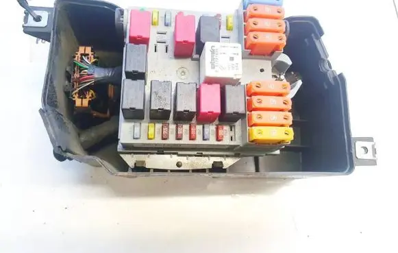 Fiat Croma Fuse box set 11908 a223