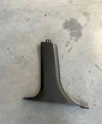 BMW X3 G01 (B) pillar trim (bottom) 7396431 77382810