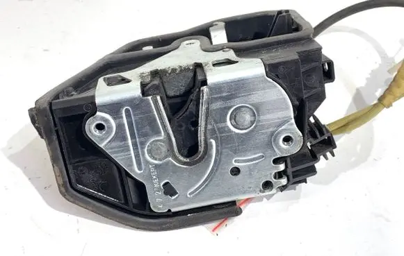 BMW 5 GT F07 Front door lock 7229461