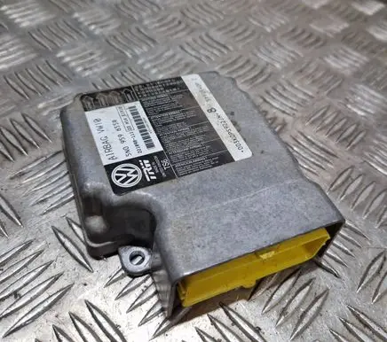 Volkswagen PASSAT B7 Airbag control unit/module 5N0959655R 221098111 22H14S1918