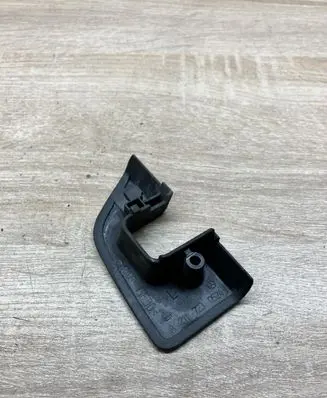 Mercedes-Benz E W211 Other interior part A2117230524 LEFTSIDE