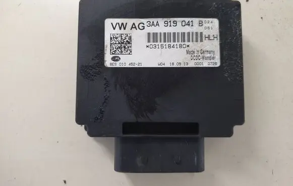Volkswagen Up Voltage converter/converter module 3AA919041B