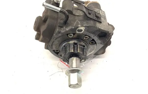 Toyota Land Cruiser (FJ75) Fuel injection high pressure pump 2210030040