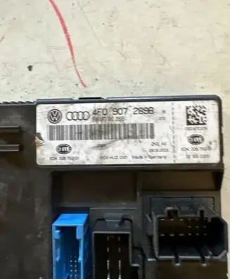 Audi A6 S6 C6 4F Comfort/convenience module 4F0907289B