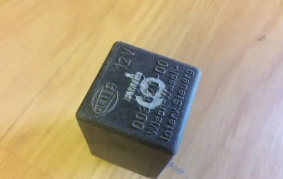 Volkswagen PASSAT B3 Other relay 321955531A