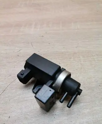 BMW 7 E65 E66 Valve vacuum 72279601