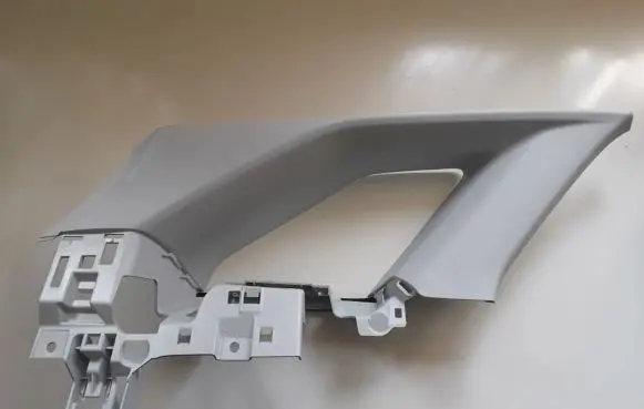 Peugeot 3008 II (D)pillar trim (top) 9810162077