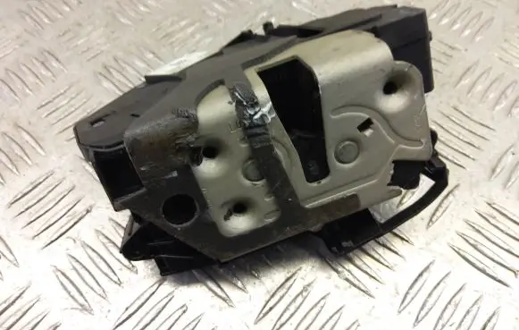 Ford Kuga II Front door lock BM5A-A21813-DG 921763107