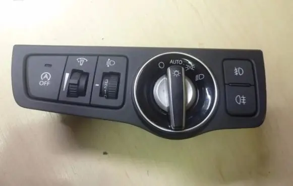 Hyundai i40 Light switch 933003Z970 I672