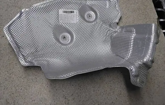 BMW X5 G05 Exhaust heat shield 7424937