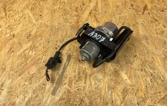 BMW 5 G30 G31 Vacuum pump 6880628