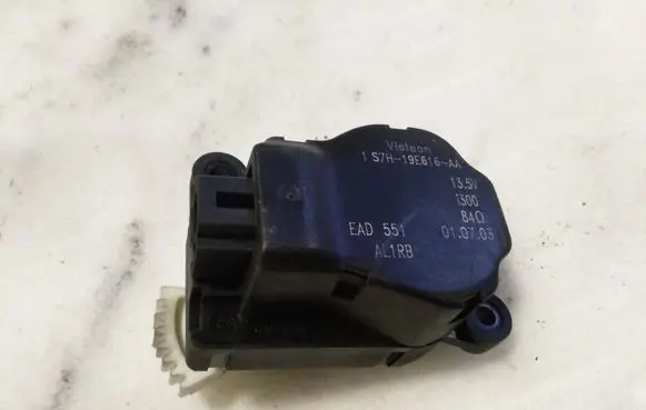 Ford Mondeo Mk III Air flap motor/actuator 1S7H19E616AA