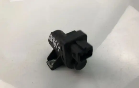 Renault Megane III Turbo solenoid valve 8200762162