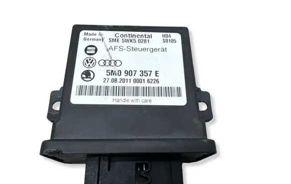 Volkswagen PASSAT B7 Light module LCM 5WK50281 5M0907357E 2708201100016226