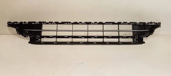 Volkswagen PASSAT B8 Front bumper lower grill 3G0853677AA 3G0853677AC 3G0853677AD