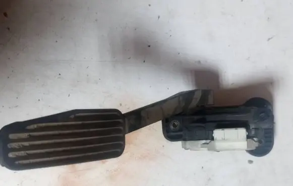 Volvo S60 Accelerator throttle pedal 30636003 6PV00853700