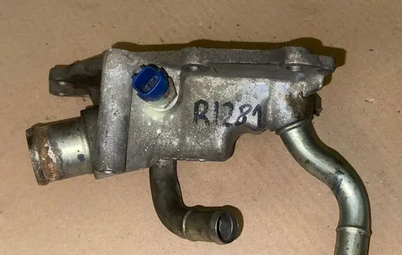 Nissan Note (E11) Coolant pipe/hose 