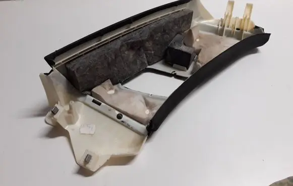 Audi Q7 4M (B) pillar trim (top) 4M0867288