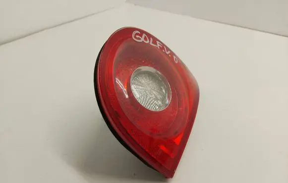 Volkswagen Golf V Tailgate rear/tail lights 1K6945094f 028500202A