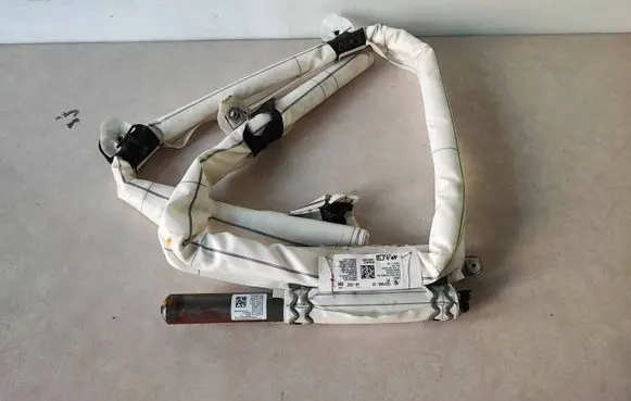 BMW 4 F36 Gran coupe Roof airbag 7221046