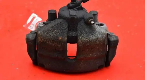 Volkswagen PASSAT CC Front brake caliper