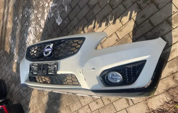 Volvo C30 Front bumper