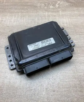 Dacia SupeRNova Engine control unit/module ECU 8200107212 8200044437