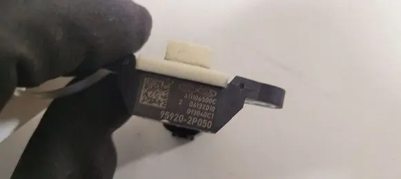 KIA Sorento Airbag deployment crash/impact sensor 959202P050