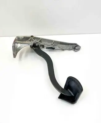 Mercedes-Benz SLC C107 Brake pedal 1072940801 A1072940801