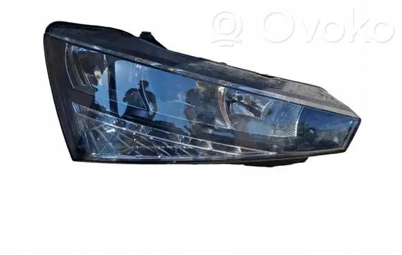 Skoda Scala Headlight/headlamp 657941016