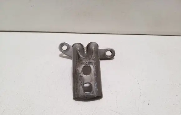 Opel Ampera Front door upper hinge 