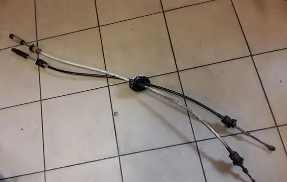 Volkswagen Crafter Gear shift cable linkage 906267097