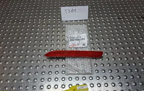 Toyota RAV 4 (XA50) Rear tail light reflector S27730350 8192048012