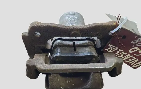 Toyota Avensis T250 Rear brake caliper 0204Y01338