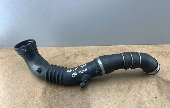 BMW 1 E81 E87 Intercooler hose/pipe 7798439 7798692 11617798439